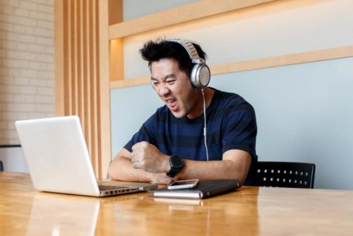 Come Aumentare e Migliorare il Volume delle Cuffie